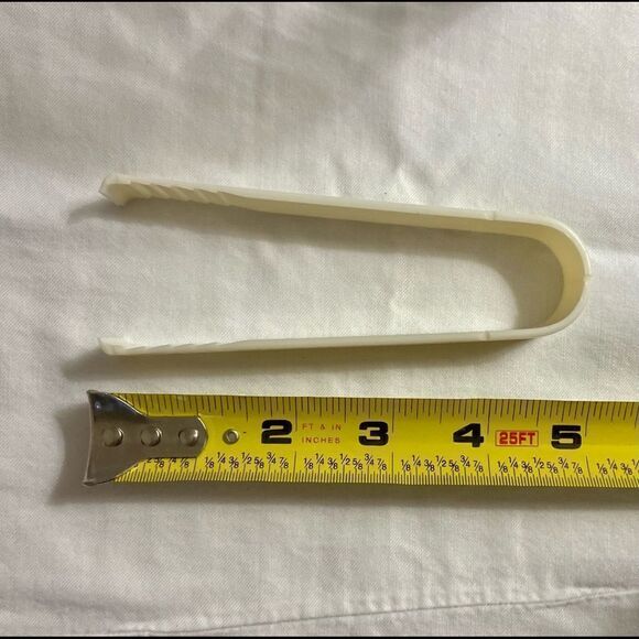 Vintage MCM Plastic Ribbed Ice Bucket w Cream Handle and Tongs EVC. - Picture 10 of 11